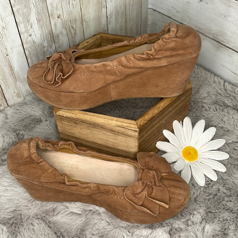 Restricted Brown Suede Platform Shoes, Women’s Size 6